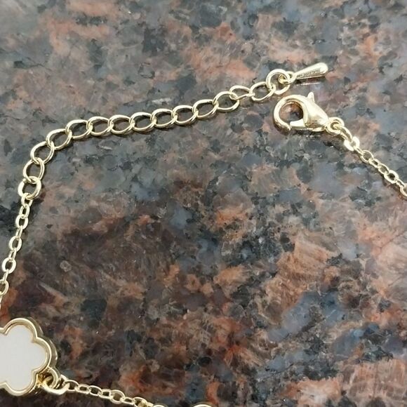 Enamel Goldtone  Clover Bracelet/Anklet...NEW - Picture 3 of 9